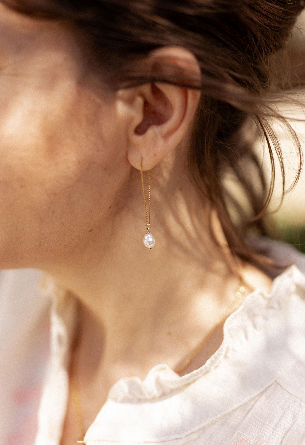Boucles d'oreille pendantes perles d'eau douce - Ava