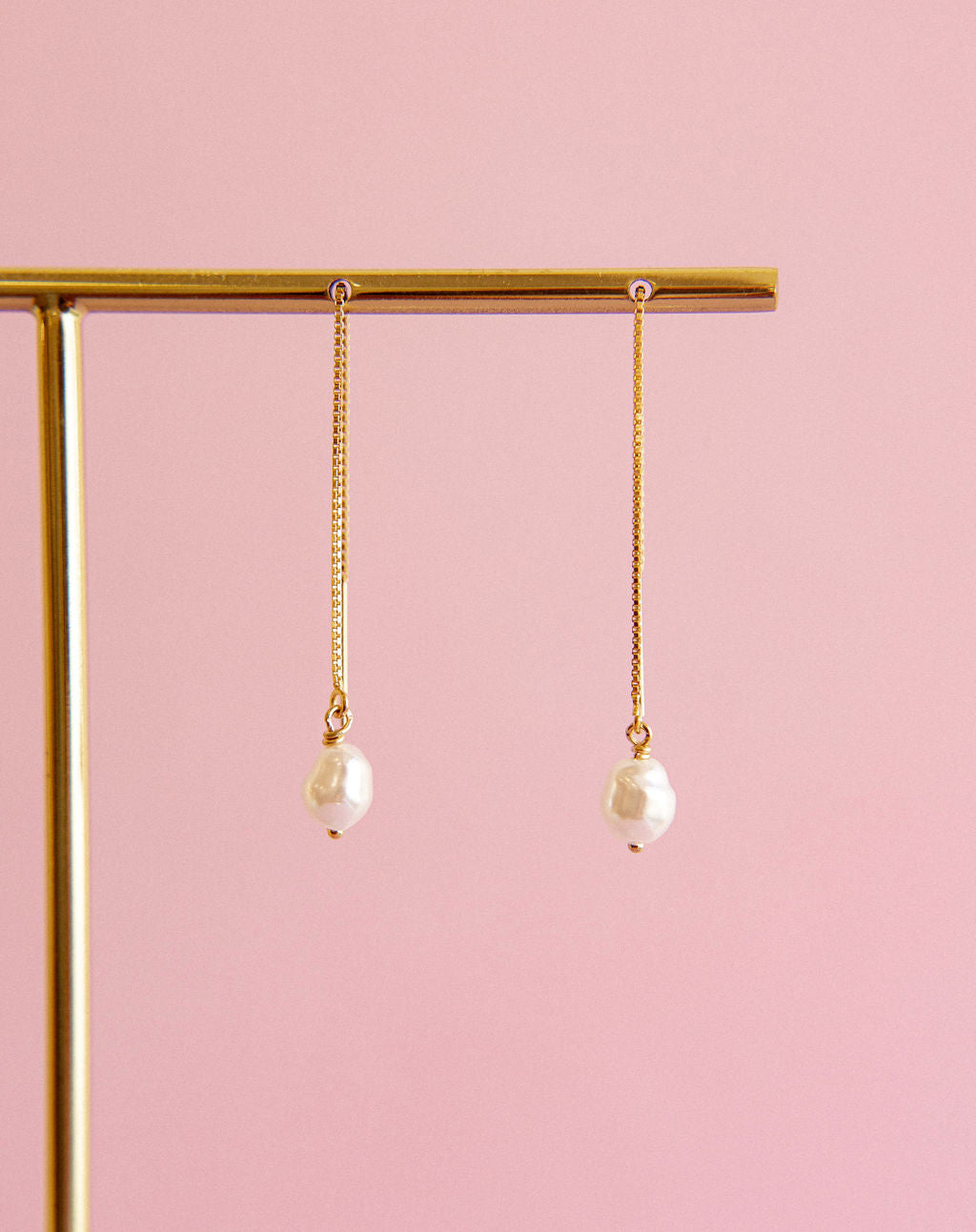 Boucles d'oreille pendantes perles d'eau douce - Ava