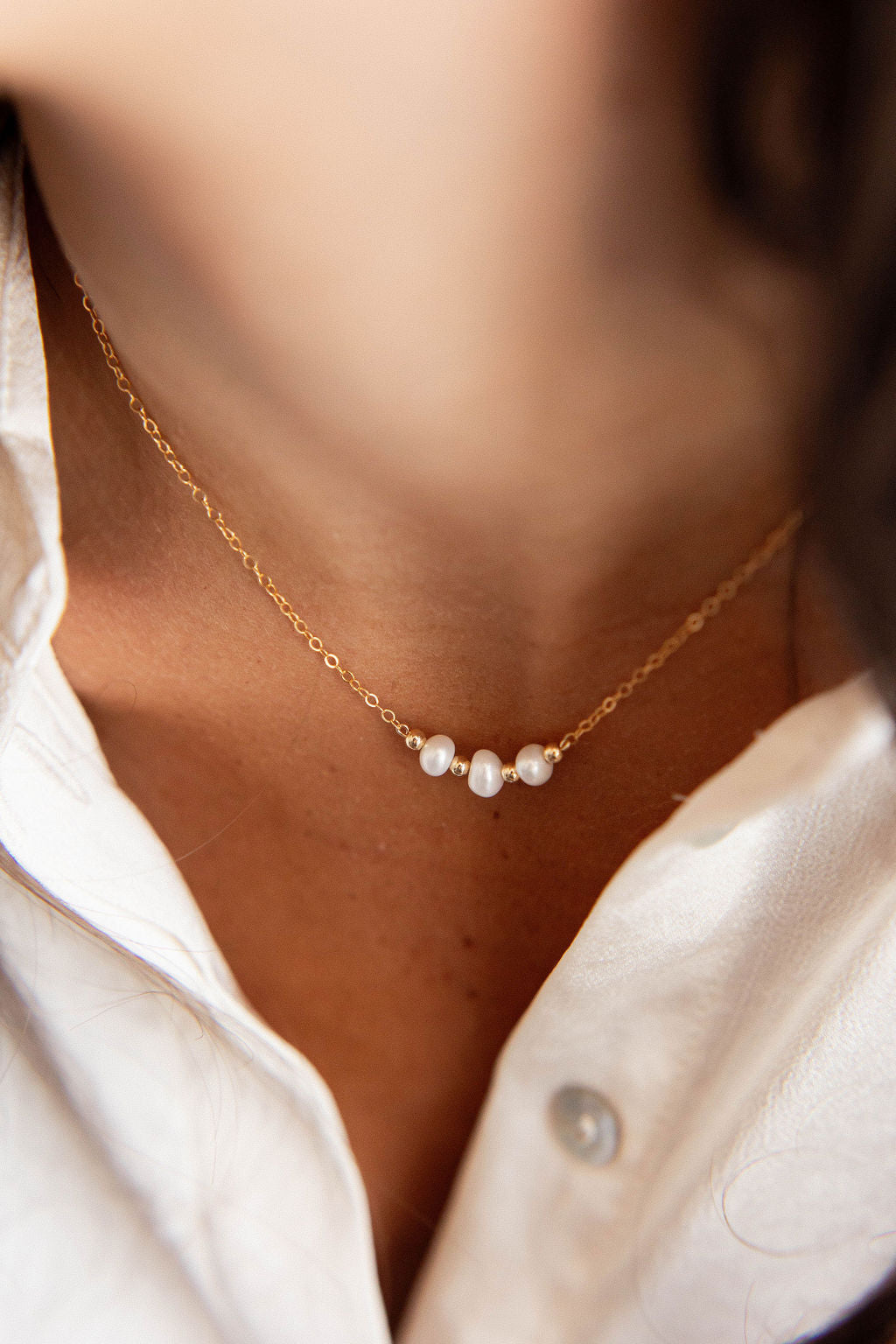 Collier ras de cou plaqué or - Perles d'eau