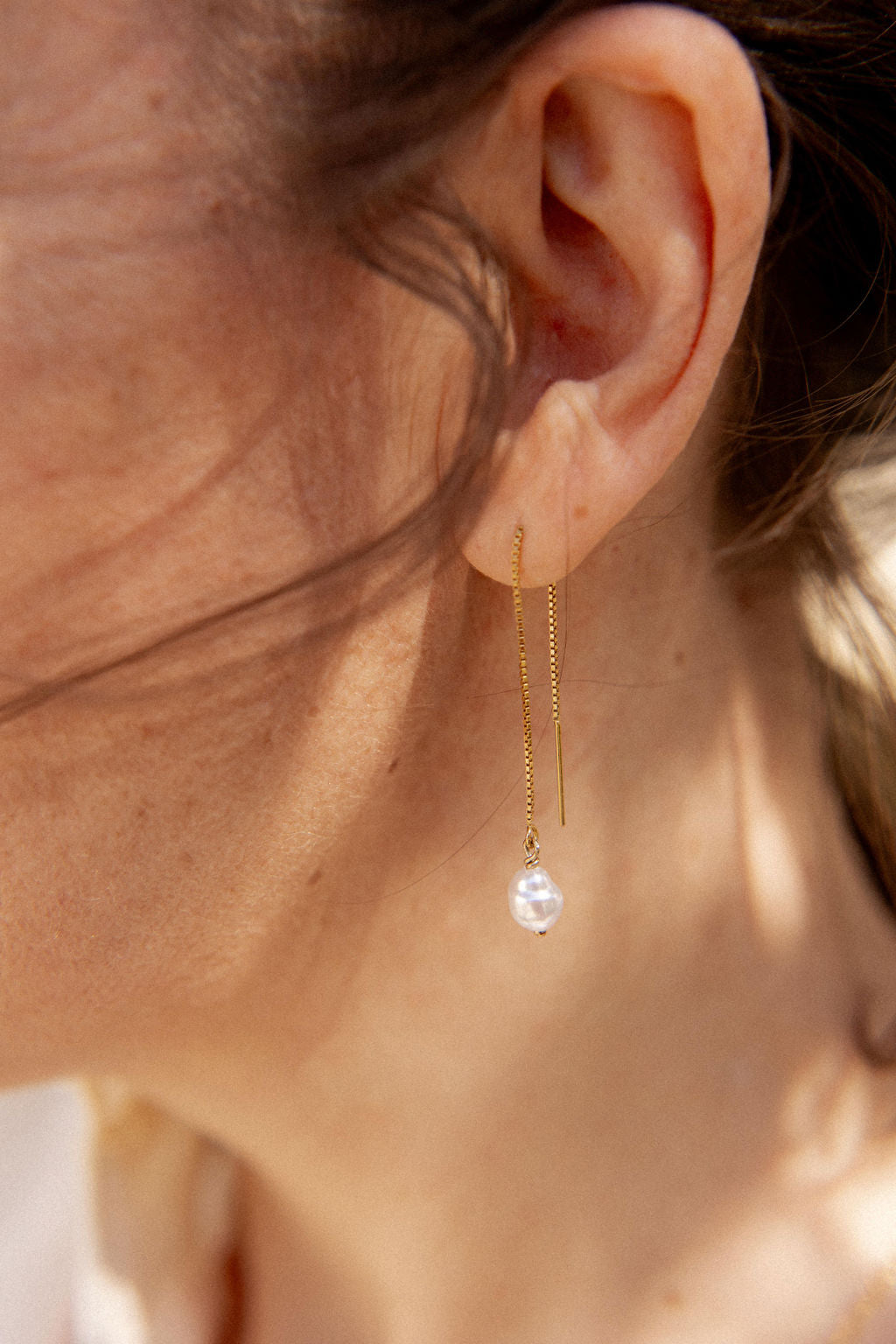 Boucles d'oreille pendantes perles d'eau douce - Ava