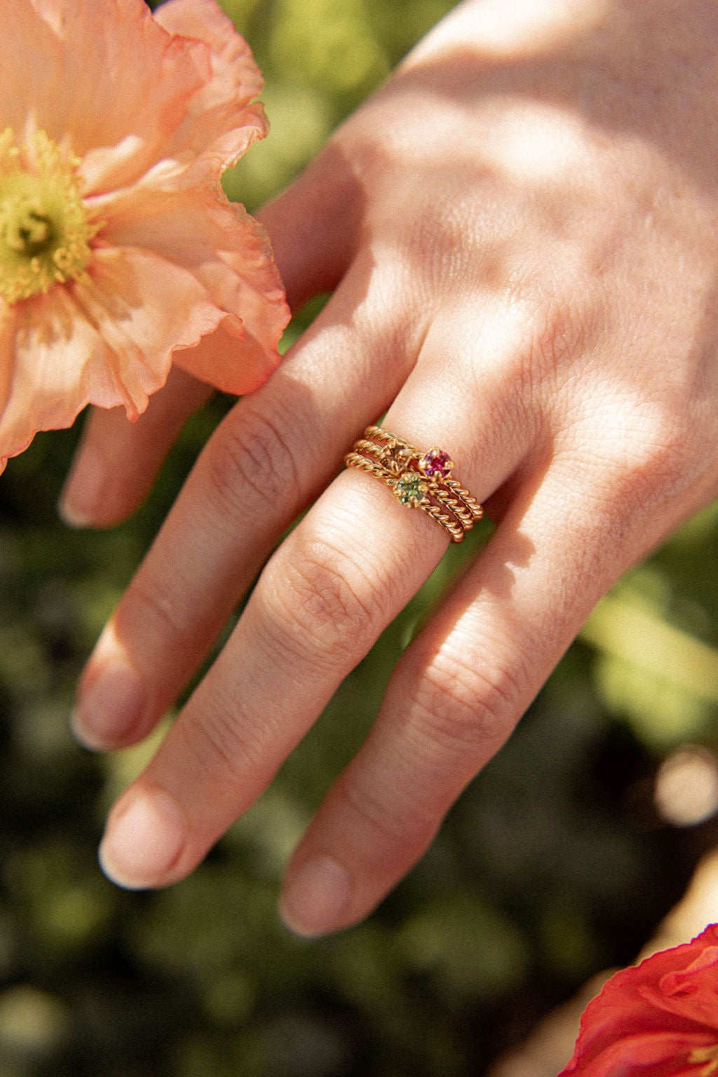 Bague fine réglable cristal plaqué or - Claudia torsadée