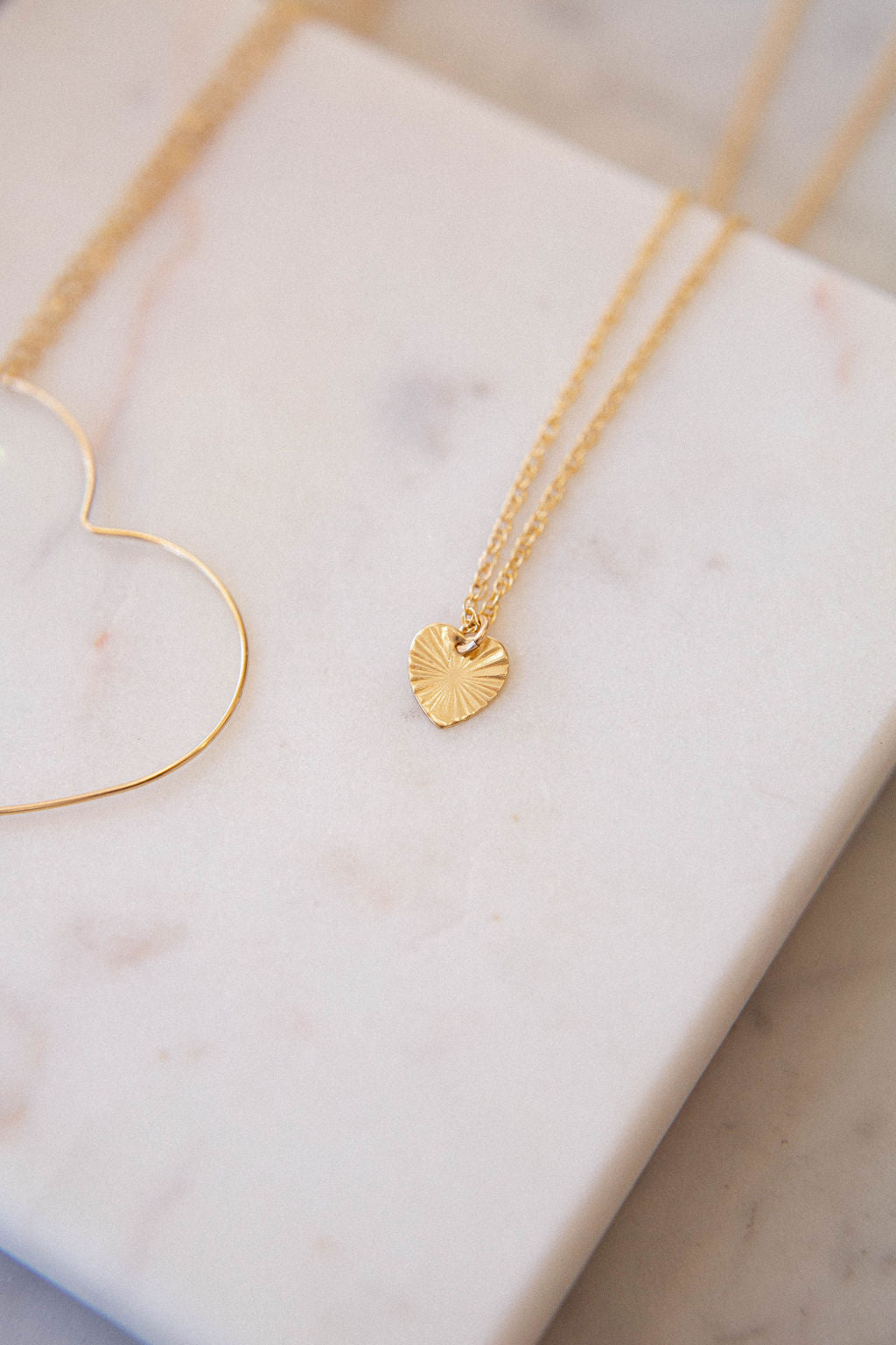 Collier ras de cou plaqué or - Petit coeur