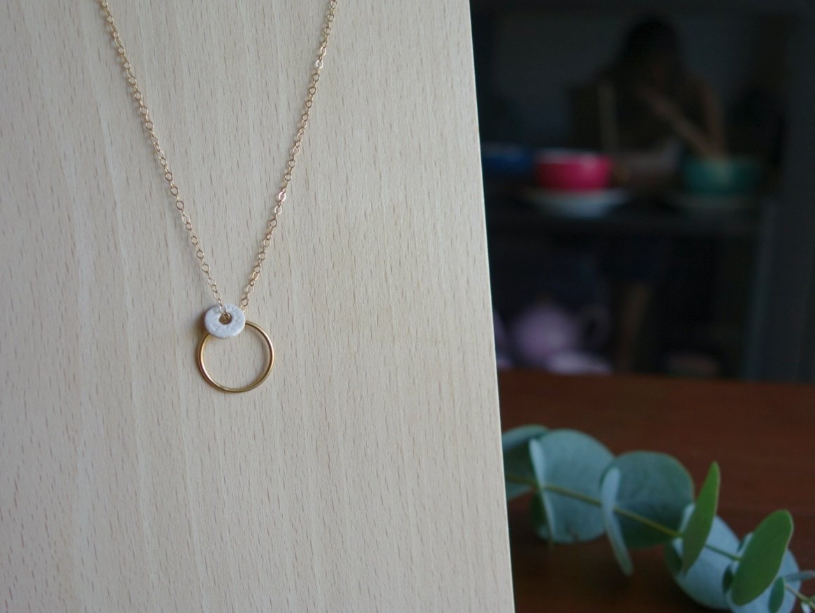Collier plaqué or porcelaine -Cerame