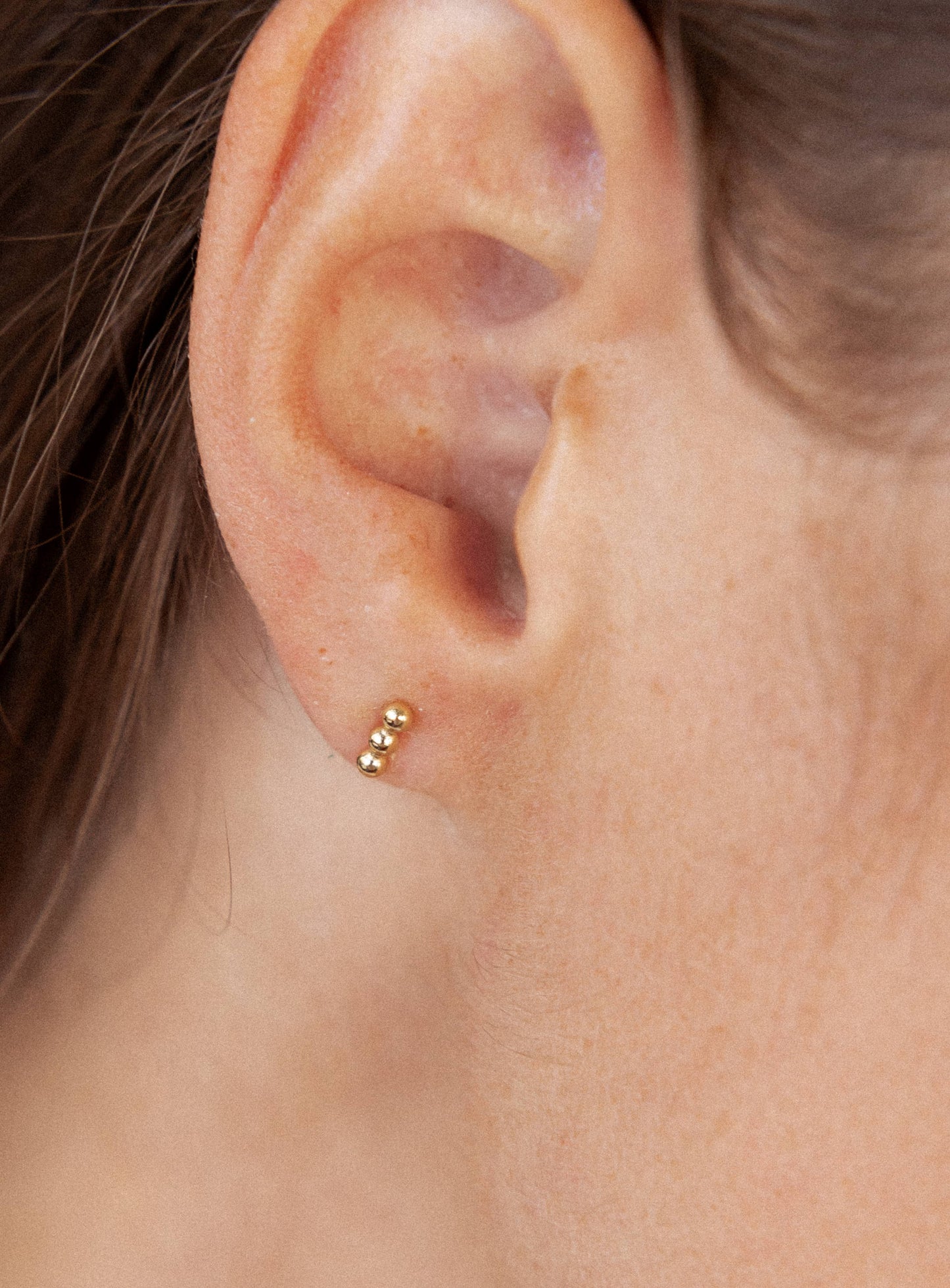 Boucles d'oreilles puces - petites boules barre