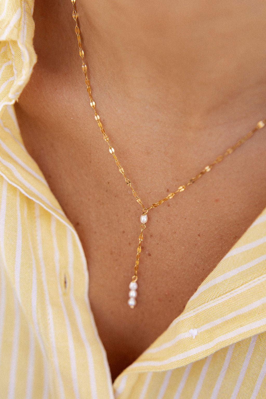 Collier cravate perles d'eau - Alba